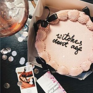 Meet your Posher, Marie